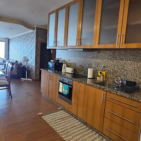 Ocean Breeze דירה