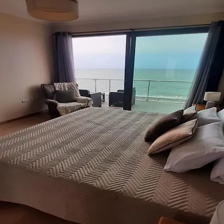 Ocean Breeze Сан-Висенти