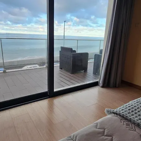 Ocean Breeze Апартаменты *